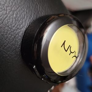 NYX Eye shadow Psychedelic HS59 cruelty free Bundle & Save